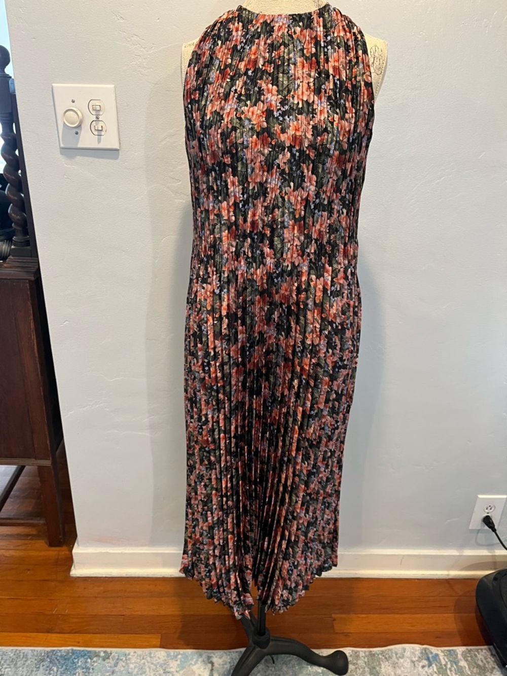 Vince Pleated Floral Maxi Dress Size S